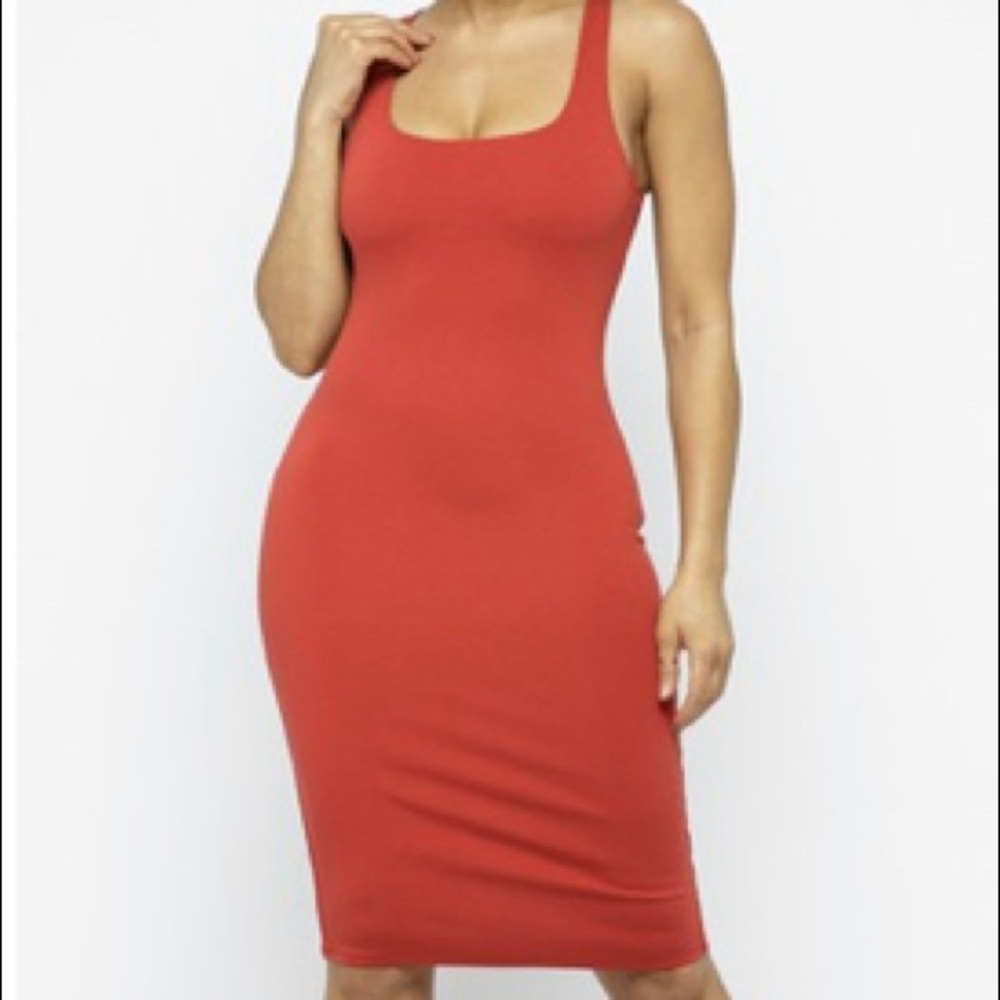 Sleeveless dress